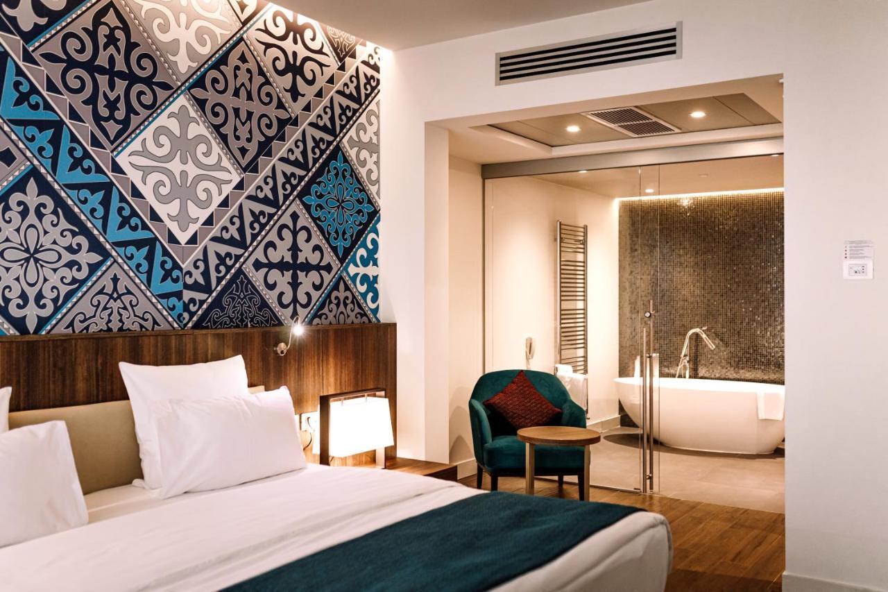 Mercure Almaty City Center Εξωτερικό φωτογραφία