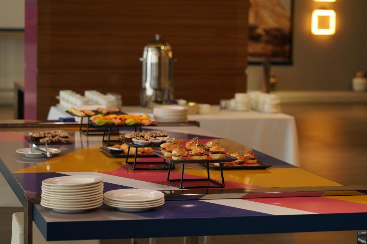 Mercure Almaty City Center Εξωτερικό φωτογραφία