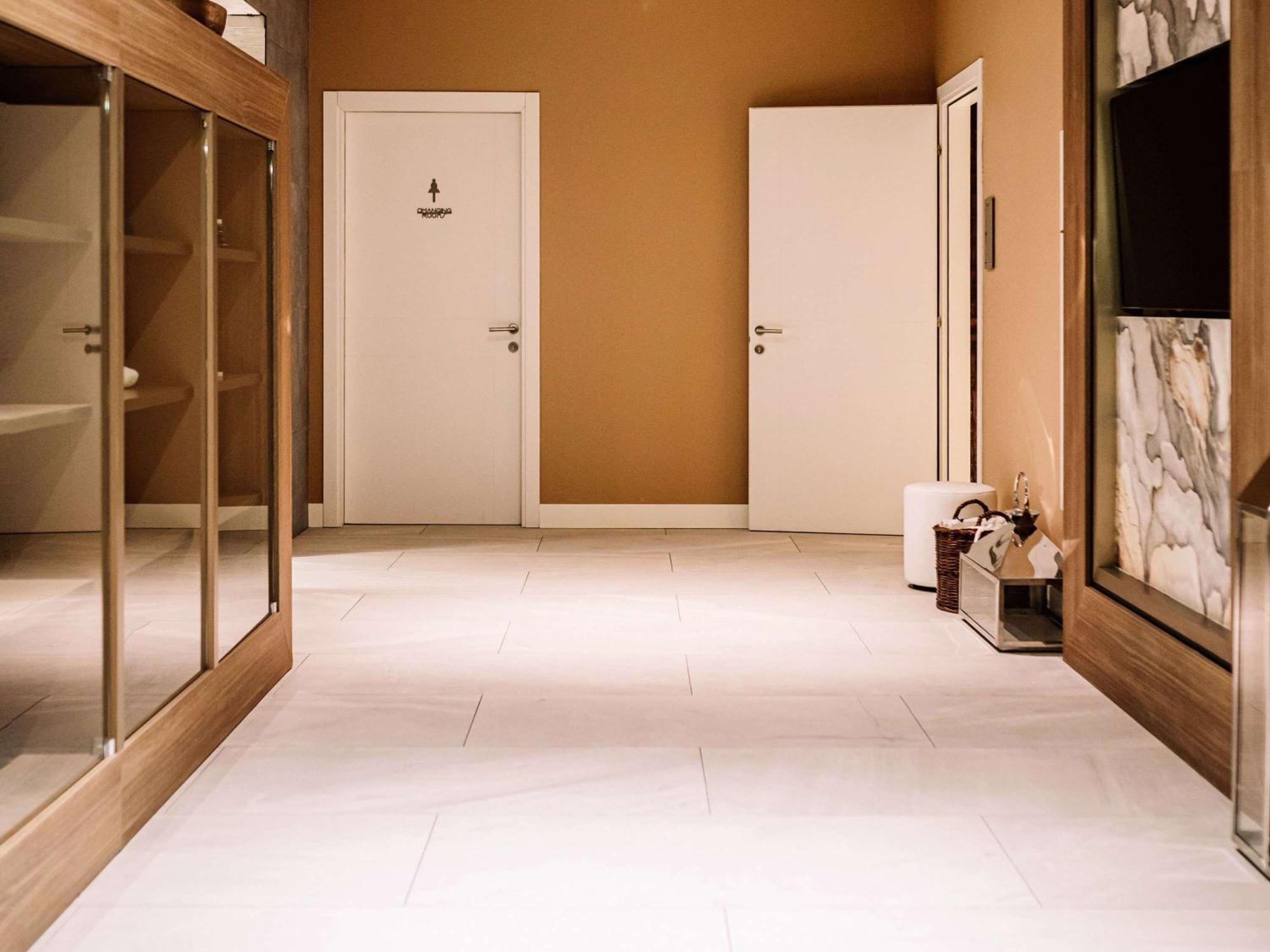 Mercure Almaty City Center Εξωτερικό φωτογραφία